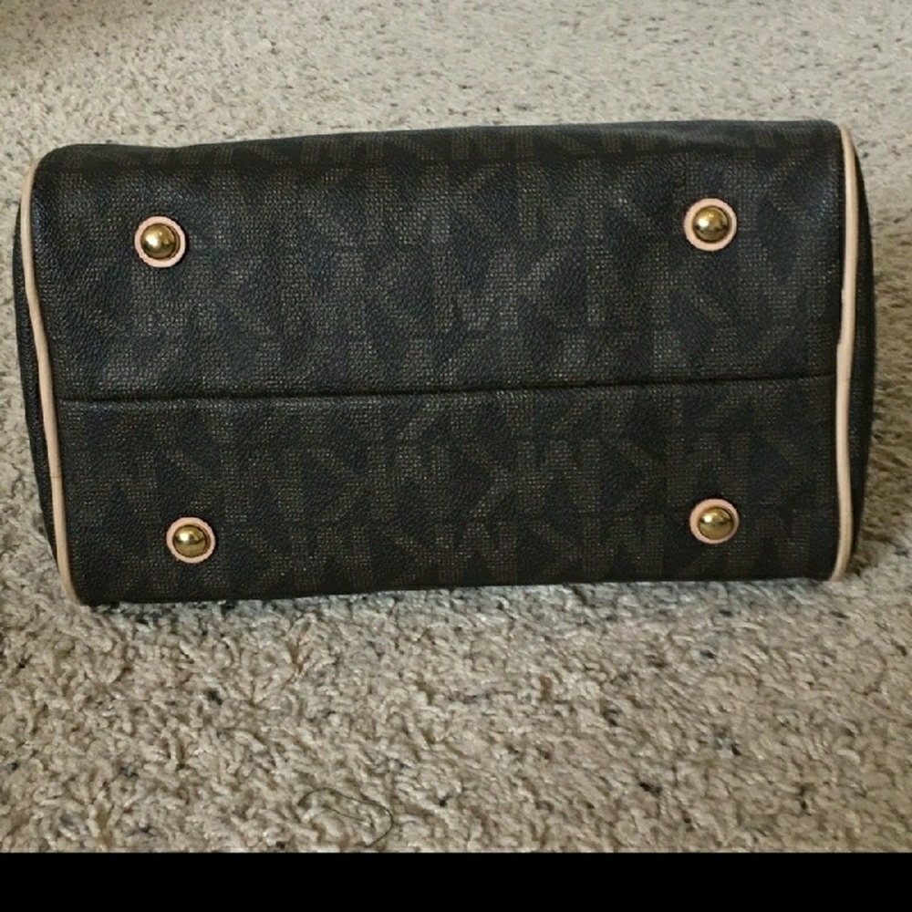 Michael Kors. - Picture 4 of 7